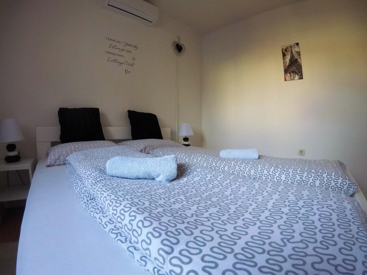 Rooms Deny Mostar Eksteriør billede